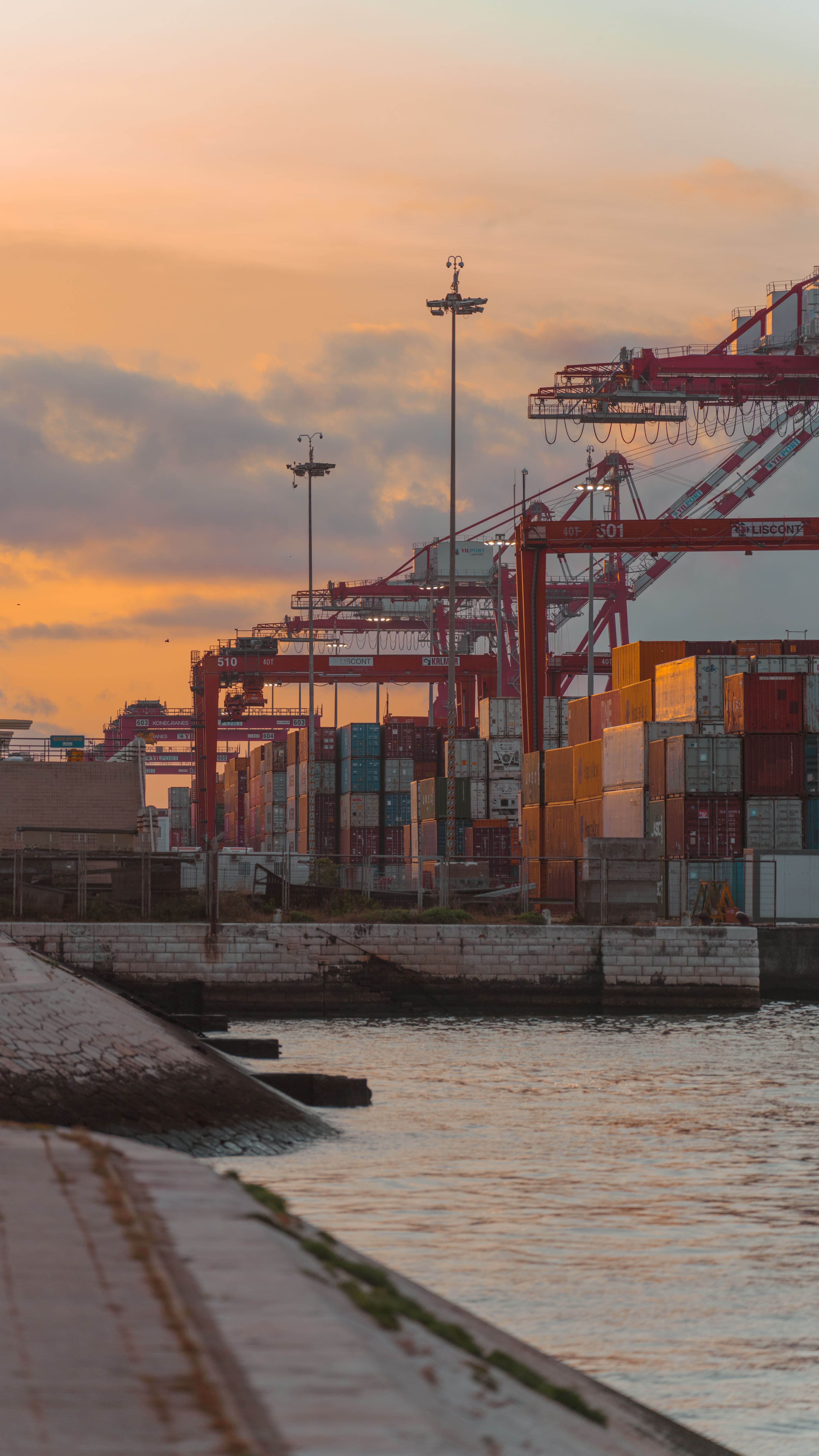 International cargo port supporting cross-border trade